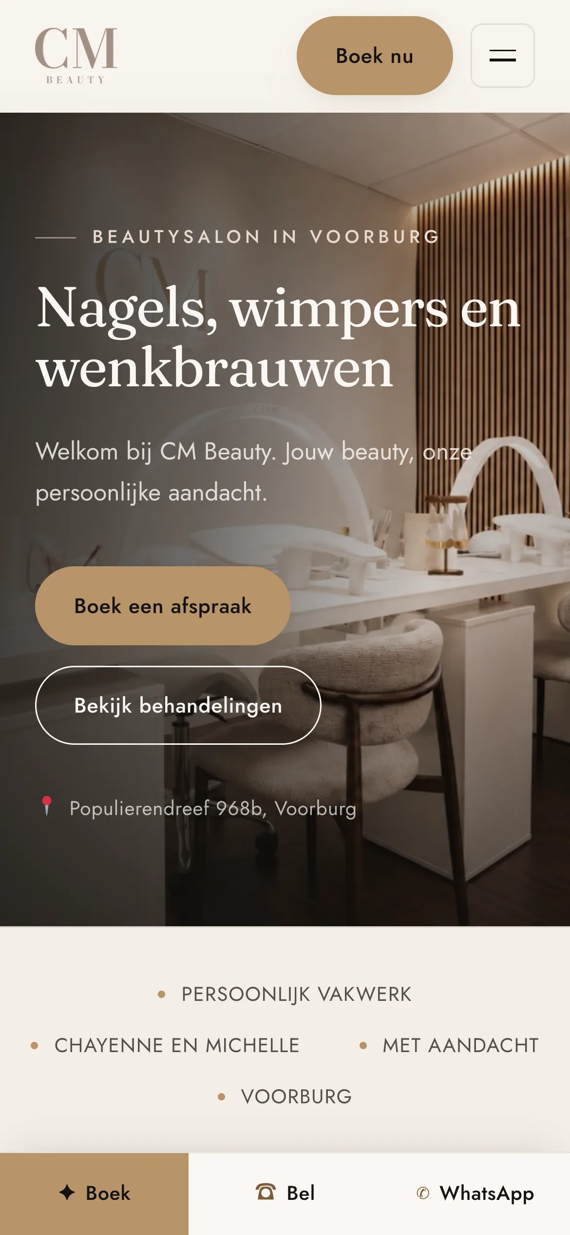 De website van CM Beauty op mobiel