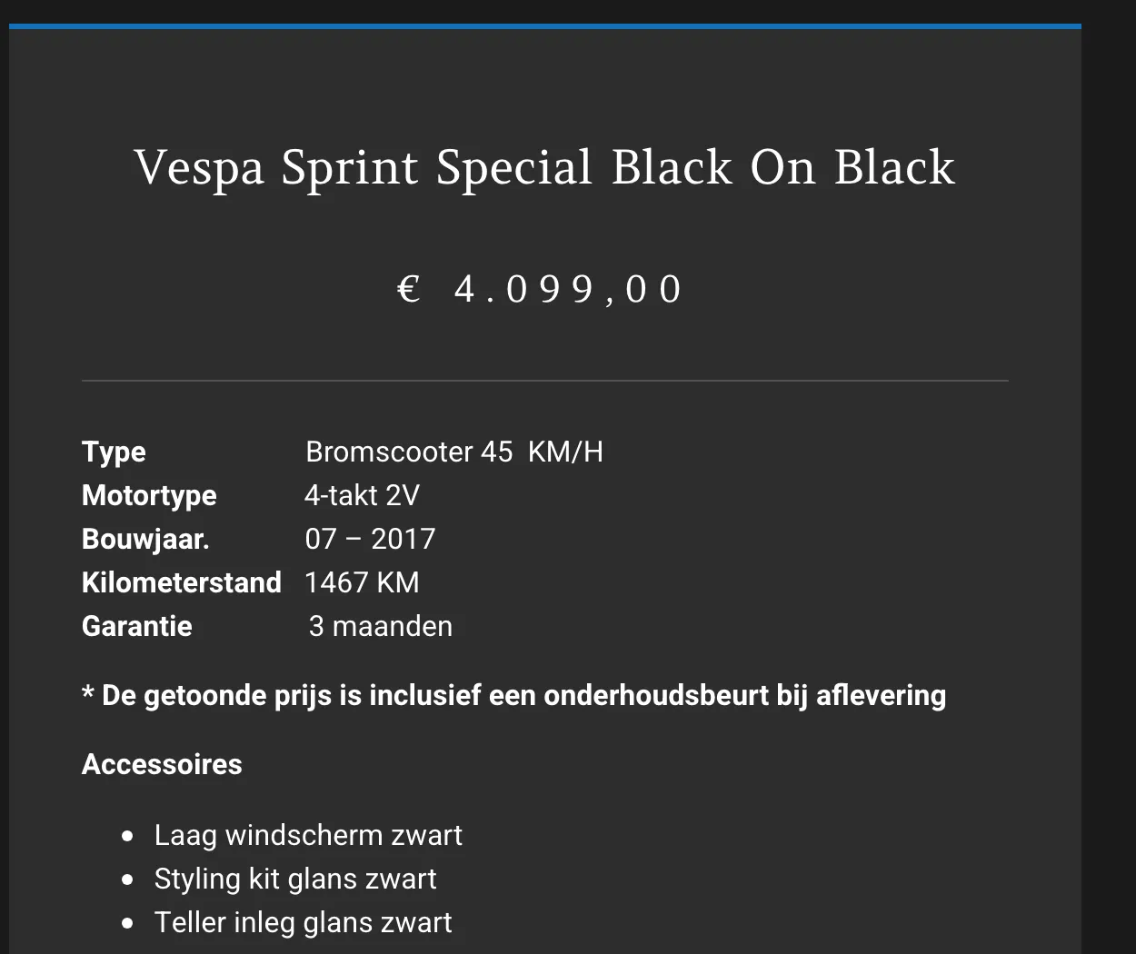 Specificaties en prijs van een scooter op de productpagina, leesbaar gepresenteerd
